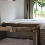 Marilyn - Glamping Im Mercedes Duedo Auf Seeblick Кемпинг Нойштадт (Гольштейн)